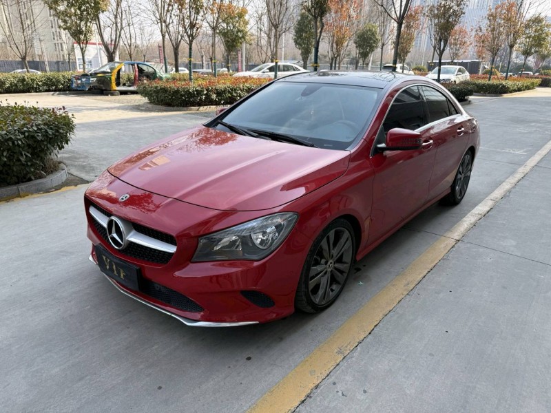 青岛17年奔驰GLA3