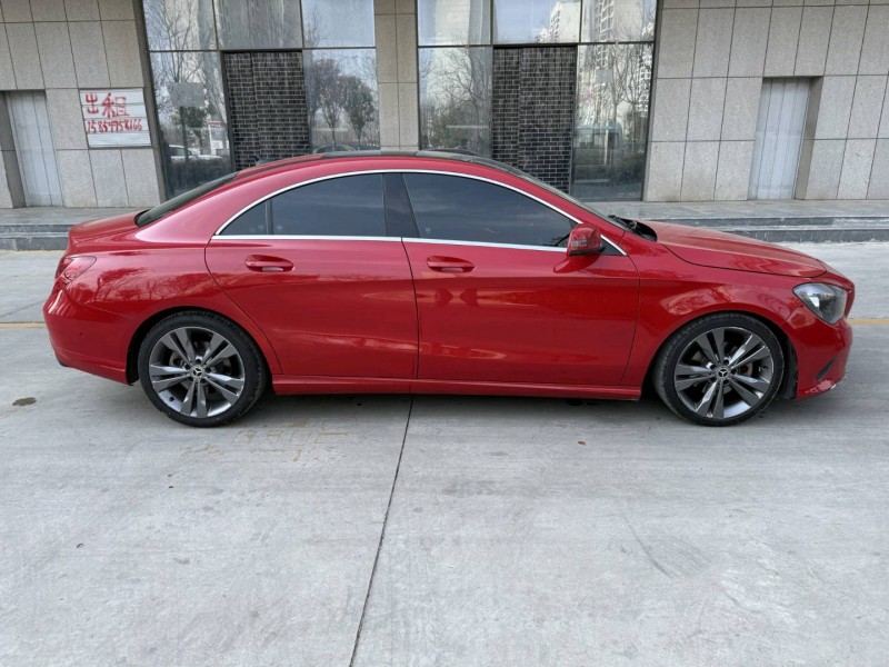 青岛17年奔驰GLA6