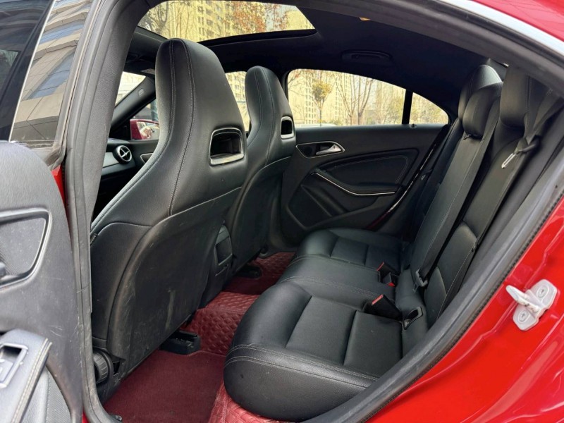 青岛17年奔驰GLA8