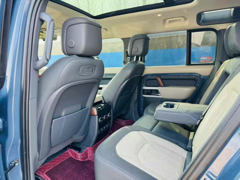 青岛21年路虎卫士4