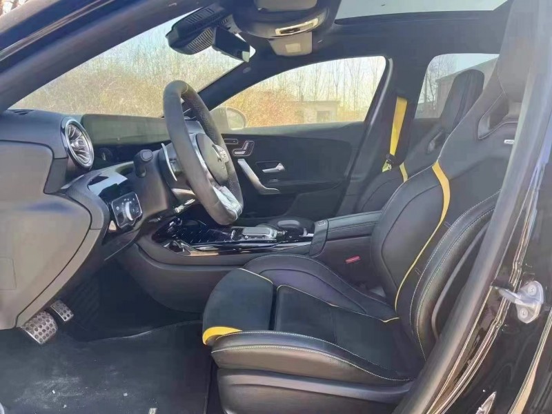 青岛21年奔驰AMG4