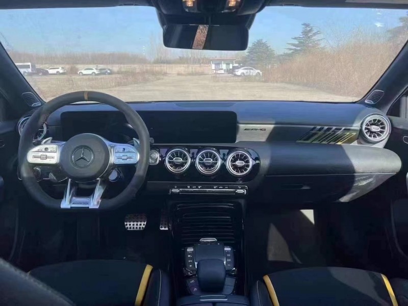 青岛21年奔驰AMG6