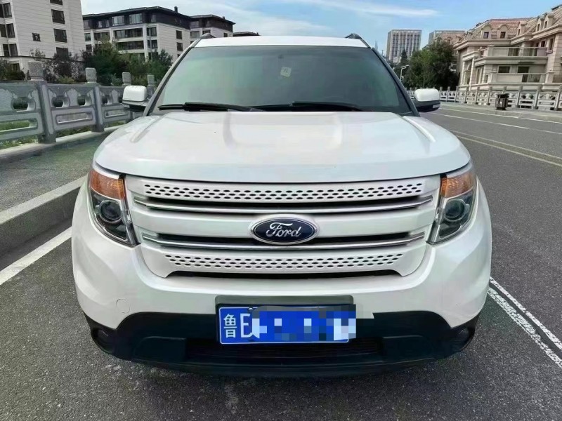 青岛15年福特探险者1