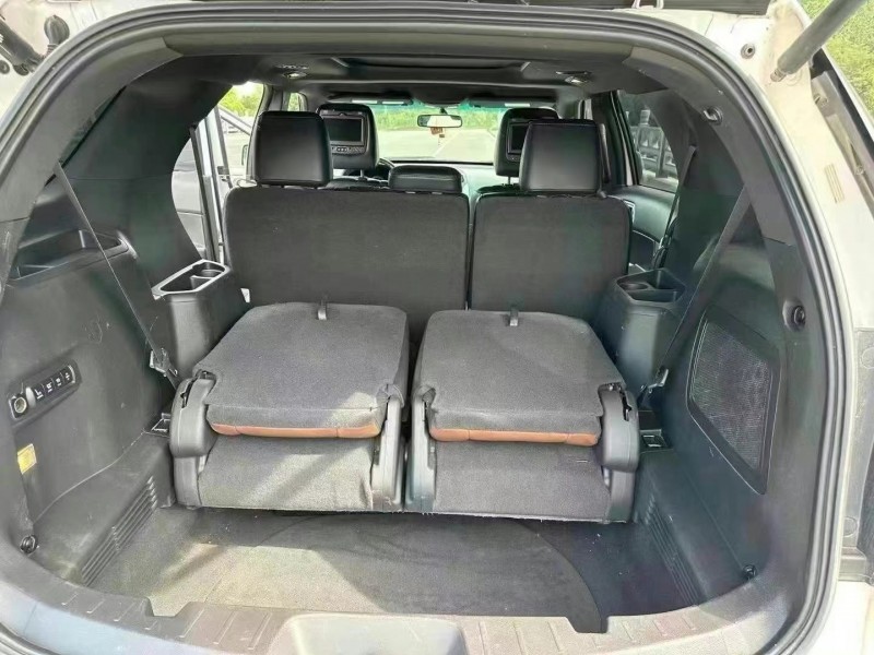 青岛15年福特探险者5