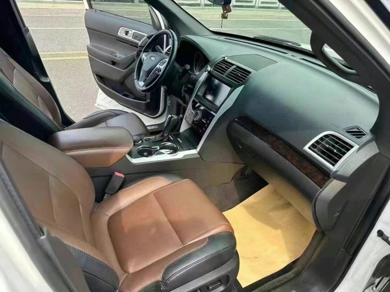 青岛15年福特探险者6