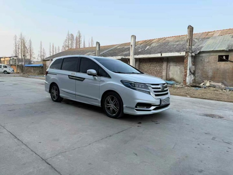 徐州19年本田艾力绅3