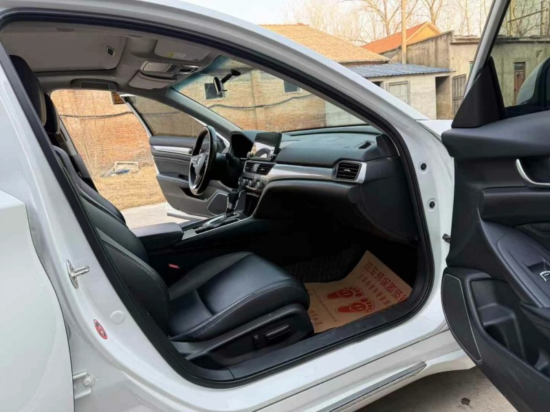 徐州20年本田雅阁6