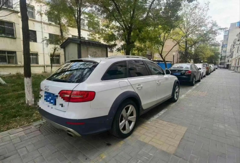 济宁15年奥迪A4L8
