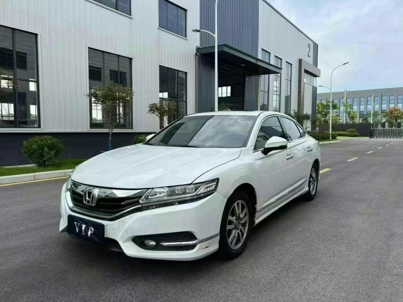 徐州16年本田思铂睿2