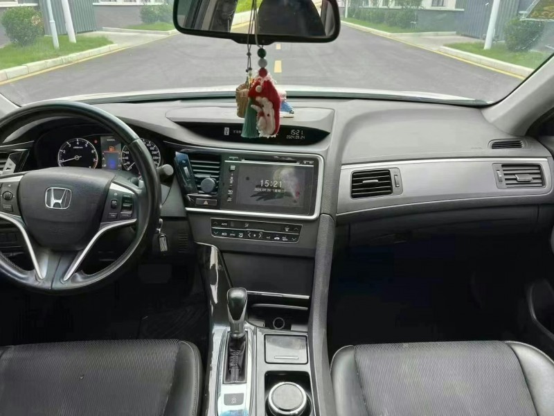 徐州16年本田思铂睿5