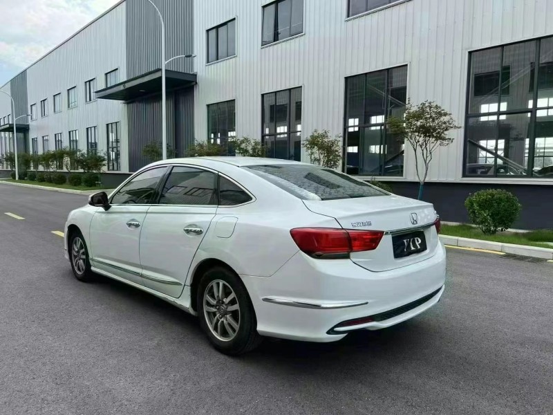 徐州16年本田思铂睿8