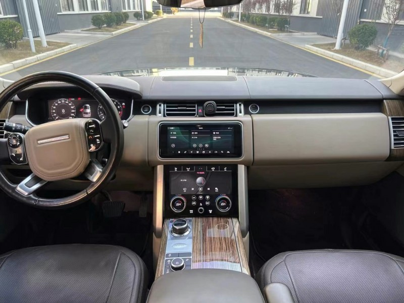 徐州18年路虎揽胜行政3