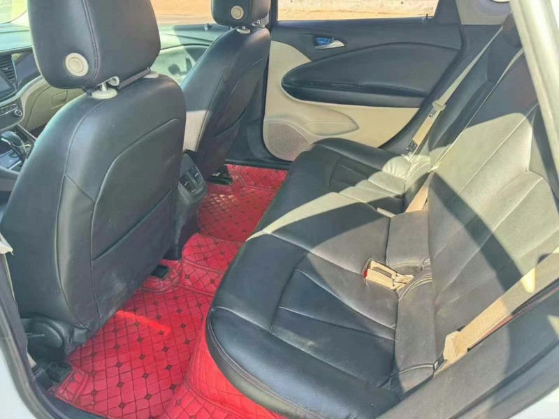 枣庄17年别克威朗6