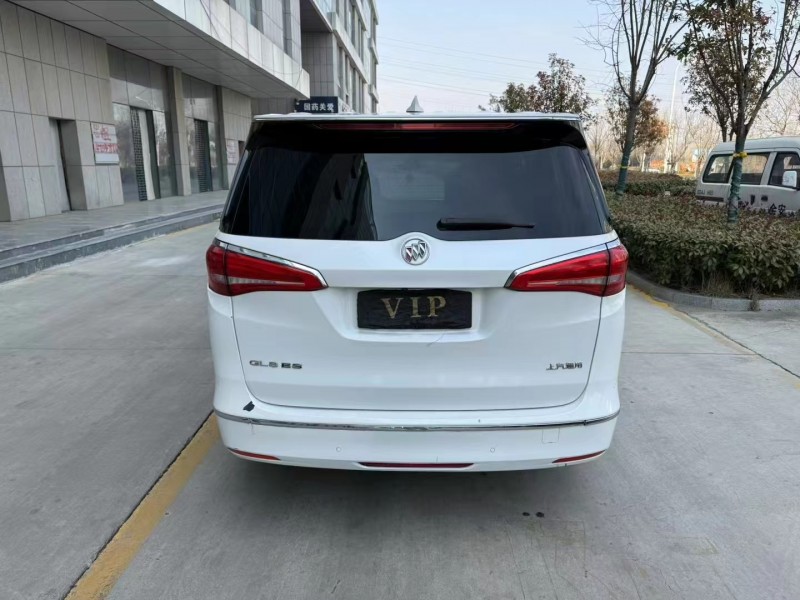 济宁17年别克GL89