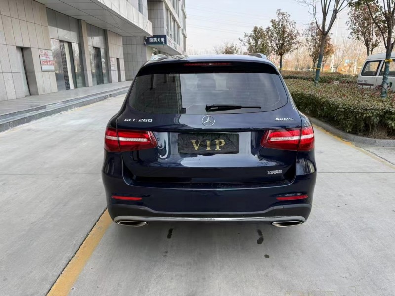 济宁17年奔驰GLC9
