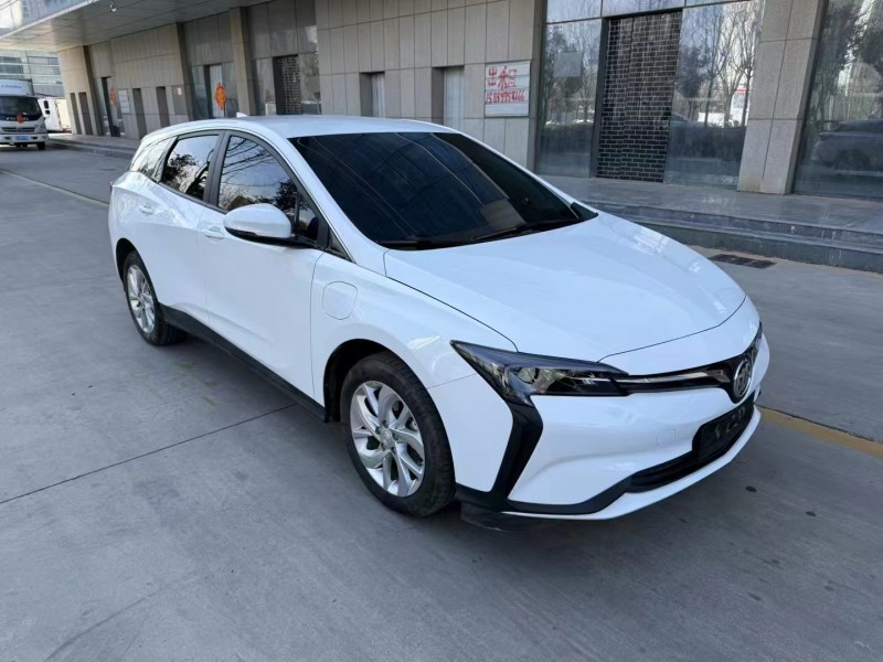 济宁24年别克微蓝3