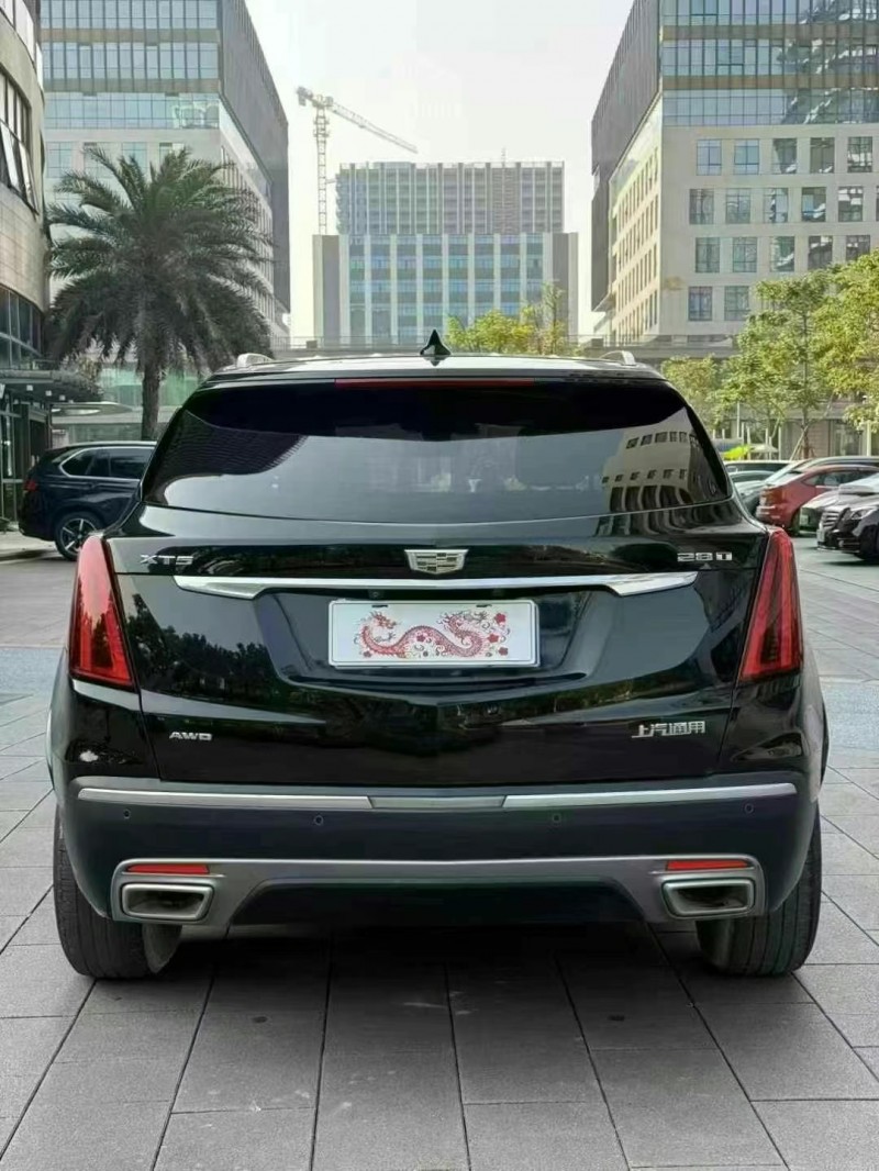 佛山20年凱迪拉克XT59