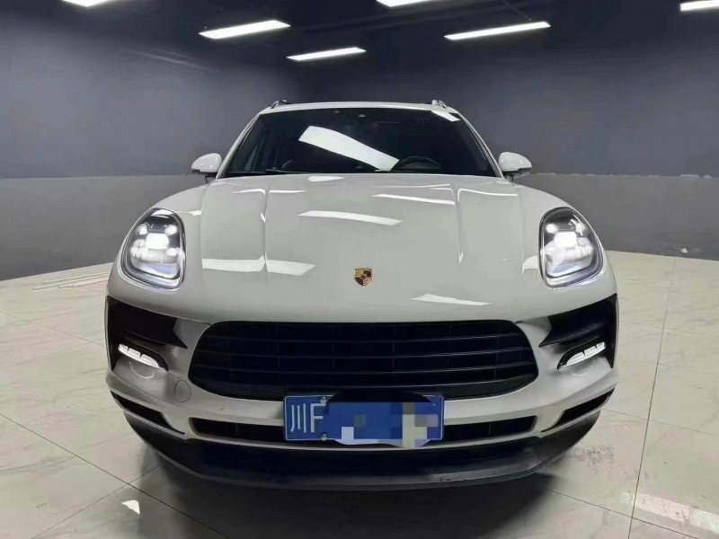 成都19年保時捷Macan1