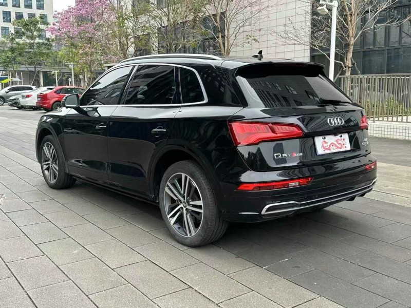 佛山21年奧迪Q58