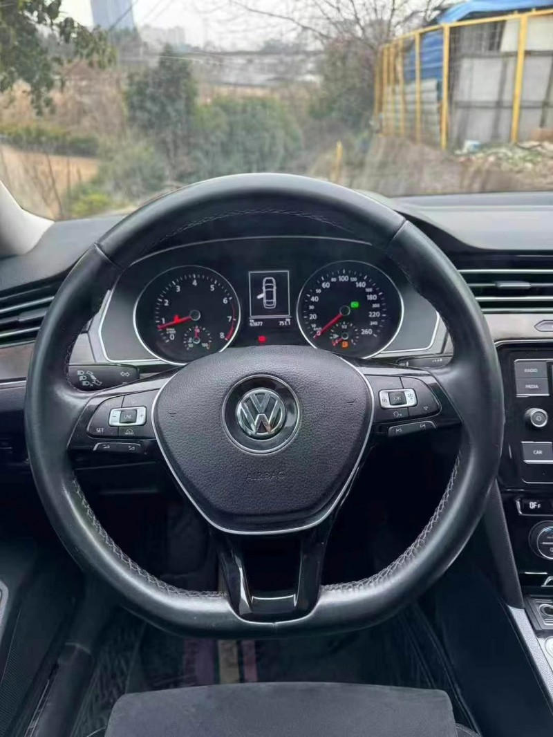 武汉18年大众迈腾4