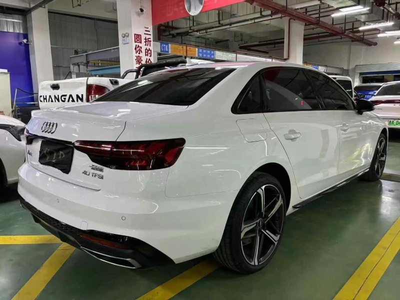 貴陽24年奧迪A4L7