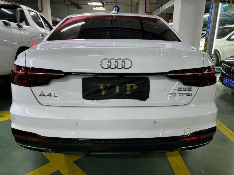 貴陽24年奧迪A4L8