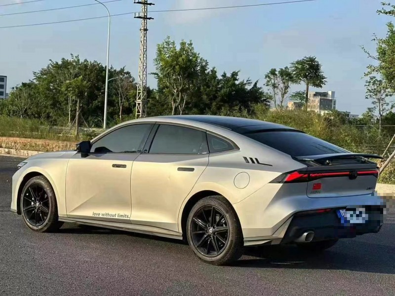 廣州23年長安汽車UNI8