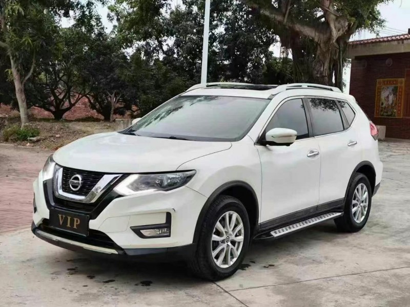 佛山17年日產奇駿3