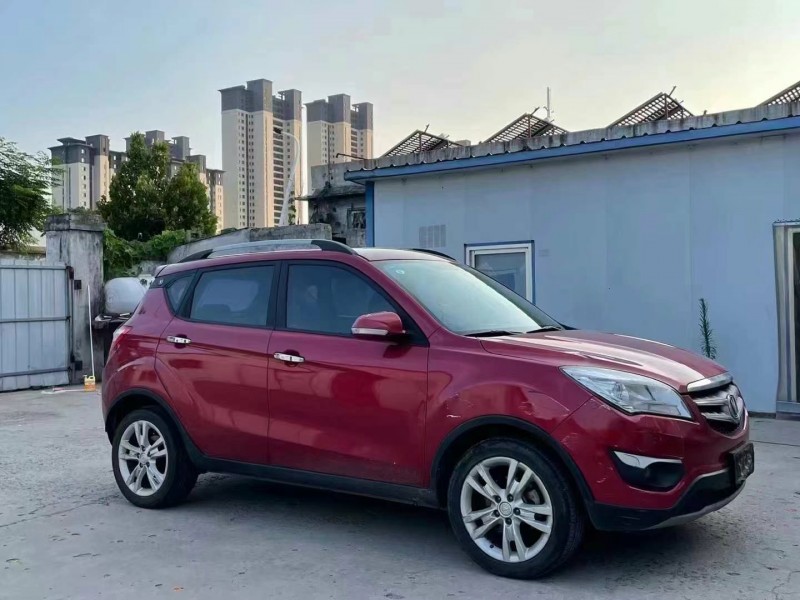 濟寧15年長安汽車CS352