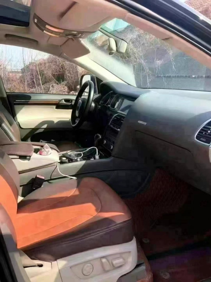 济宁13年奥迪Q73