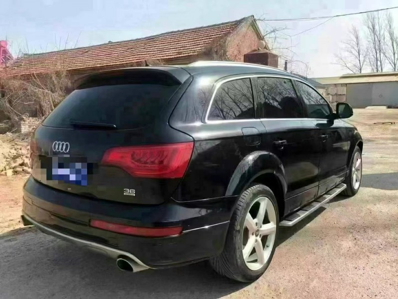 济宁13年奥迪Q76
