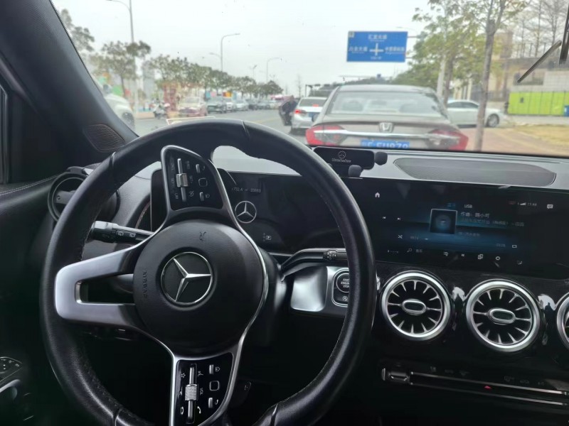 深圳20年奔驰GLB5