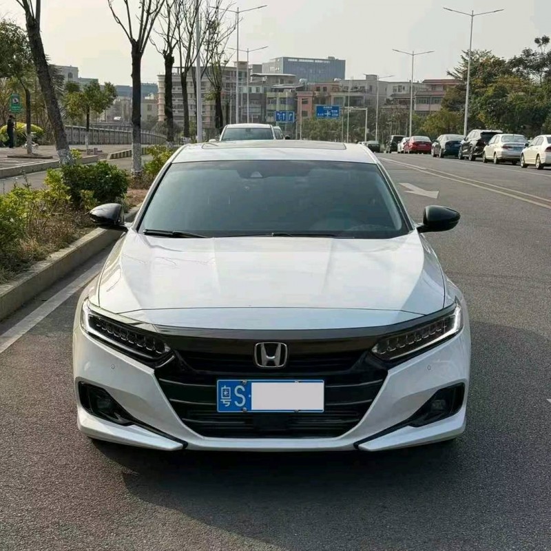 东莞22年本田雅阁1