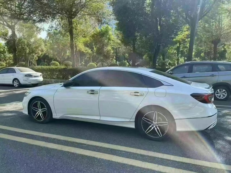 广州22年本田雅阁8