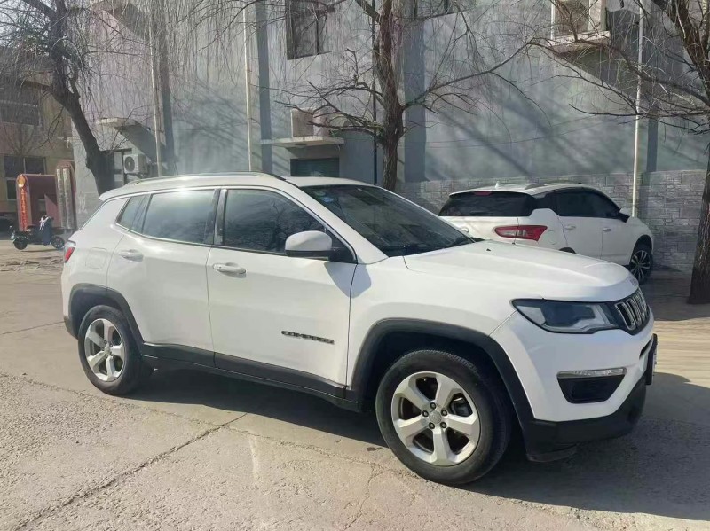 保定17年Jeep指南者3