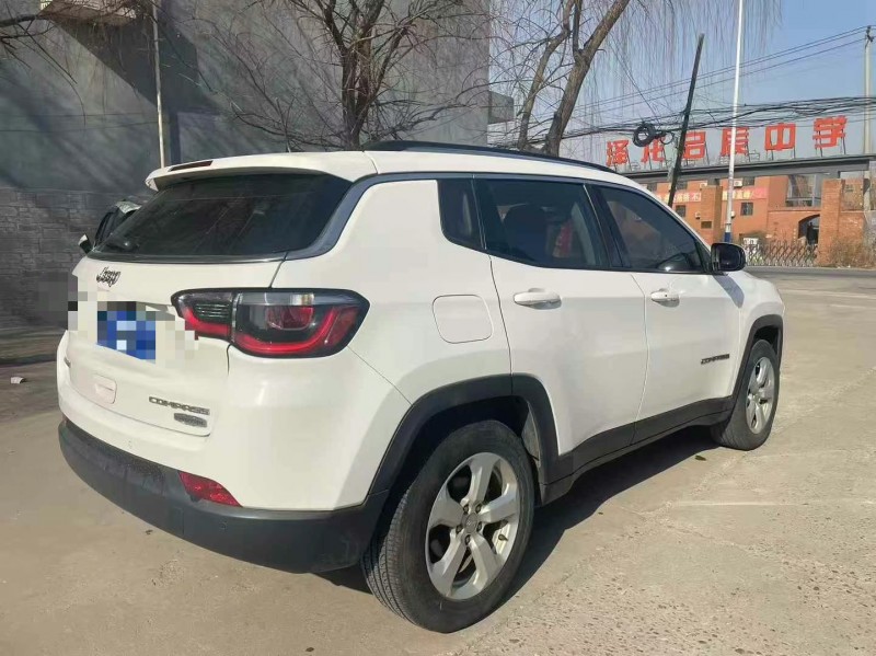保定17年Jeep指南者4