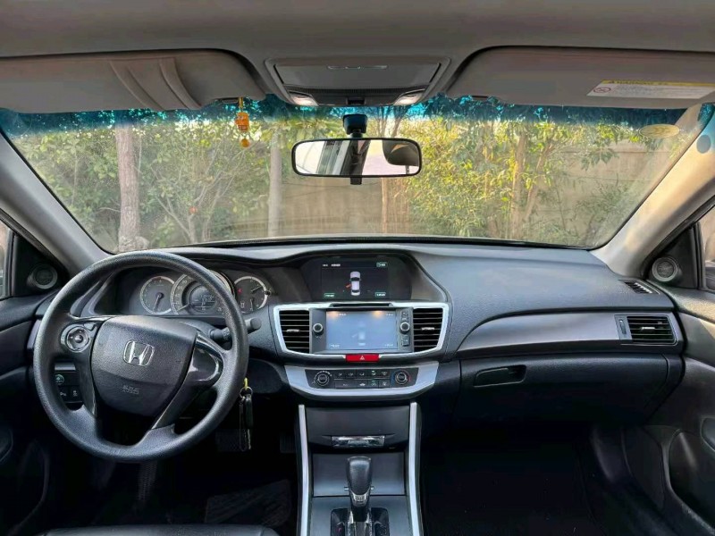 徐州15年本田雅阁5