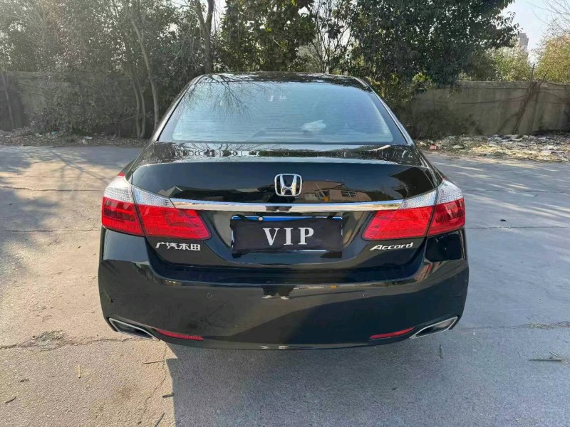 徐州15年本田雅阁9