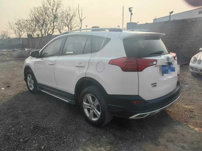 保定14年豐田RAV45