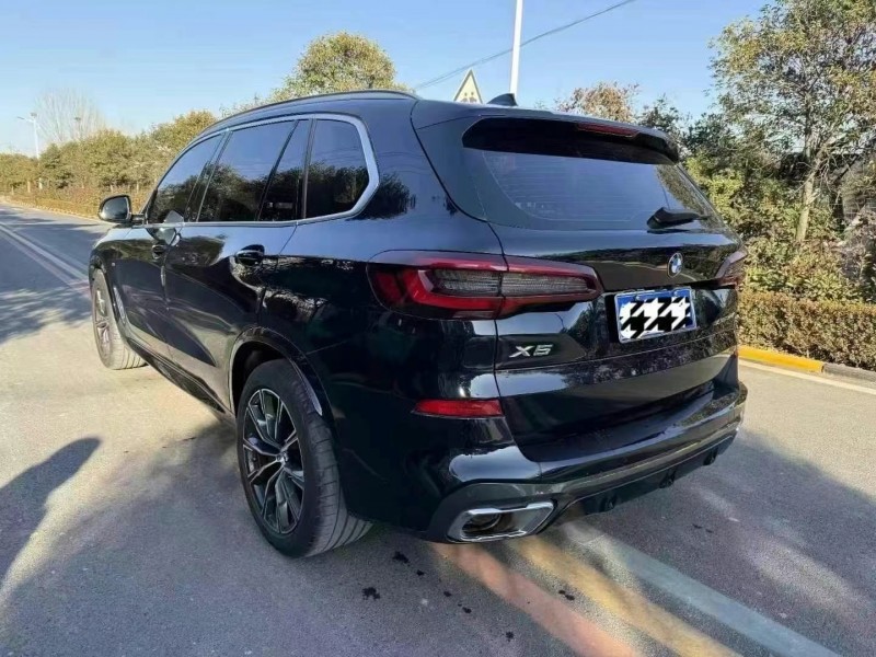 济宁23年宝马X58