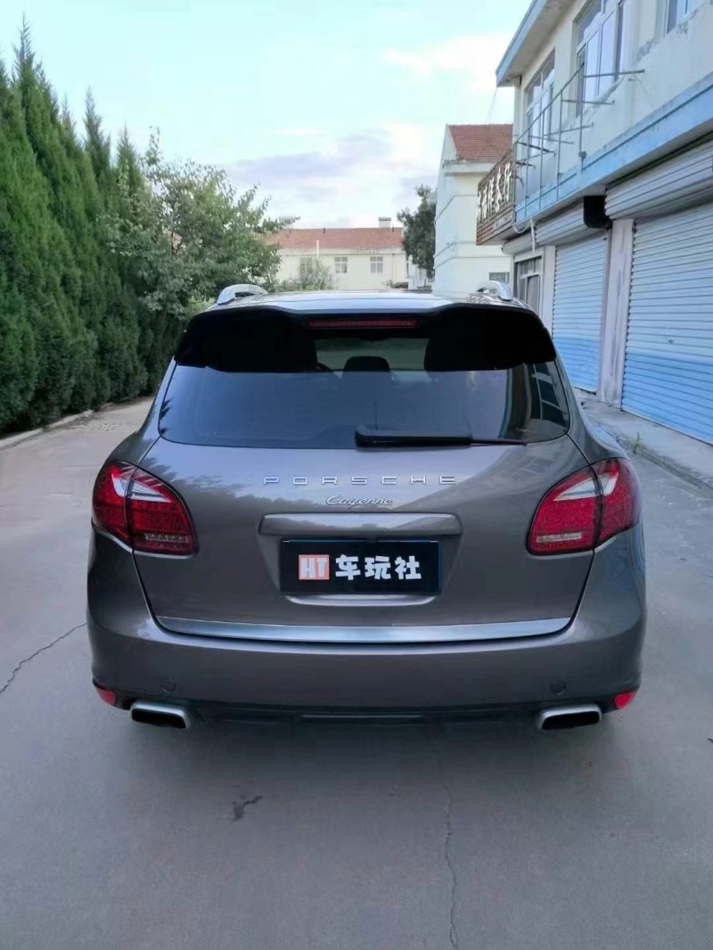 煙臺14年保時捷卡宴9