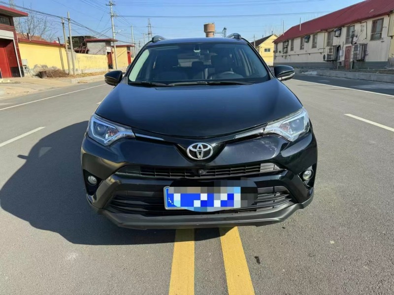 青岛18年丰田RAV41