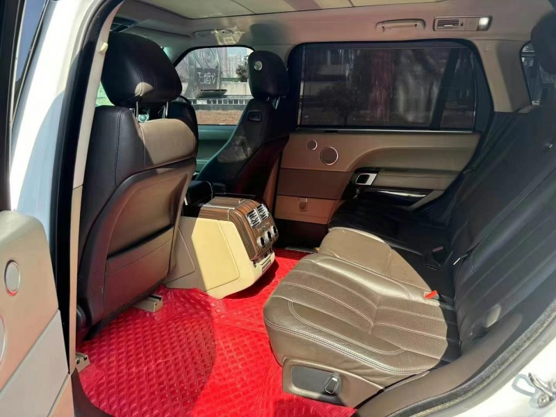 青岛15年路虎揽胜行政5