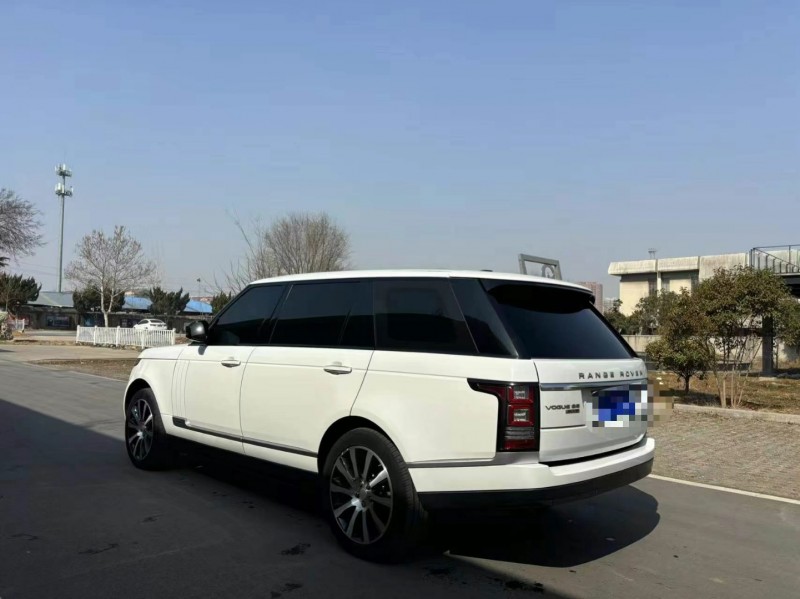 青岛15年路虎揽胜行政8