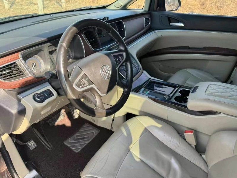 青岛16年别克GL85