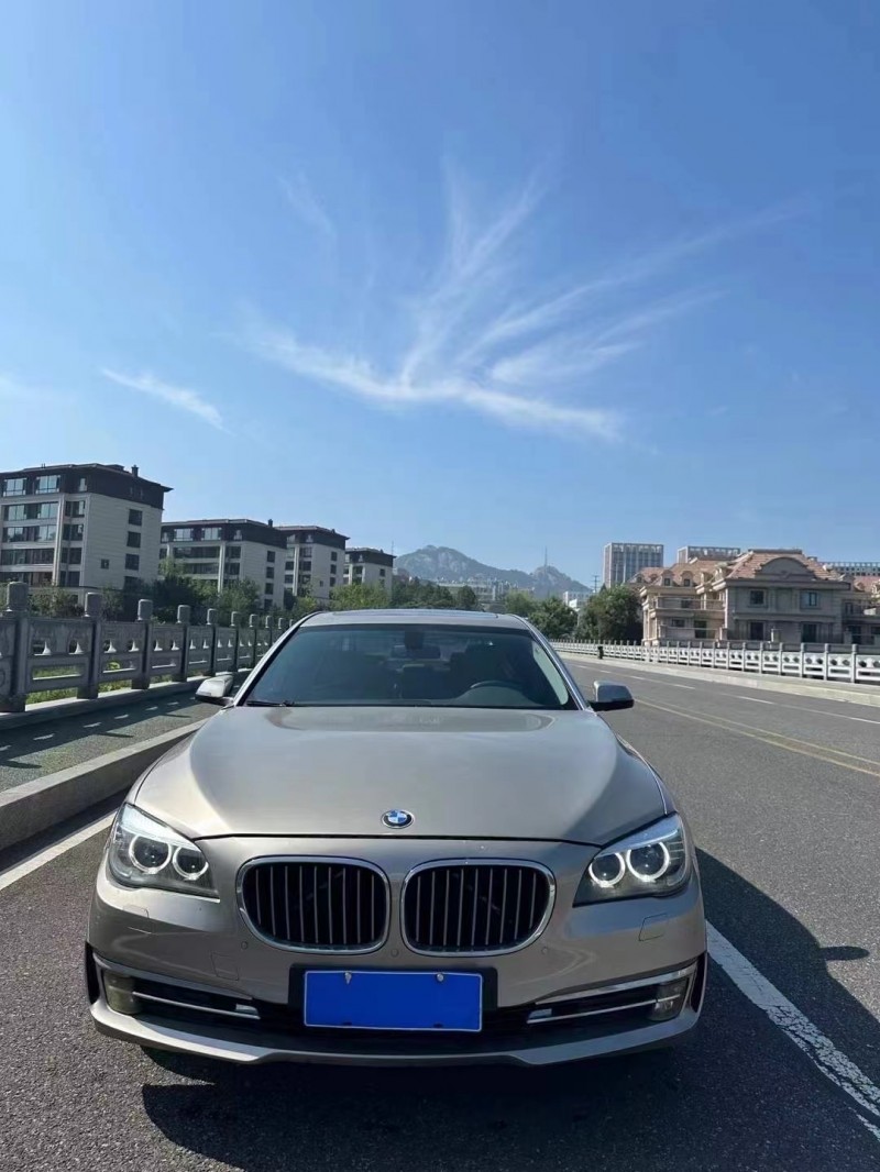 青岛15年宝马7系1