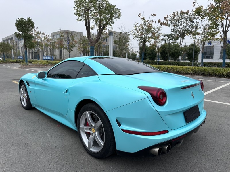 鹽城15年法拉利California T8