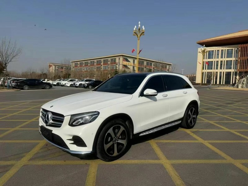 济宁19年奔驰GLC2