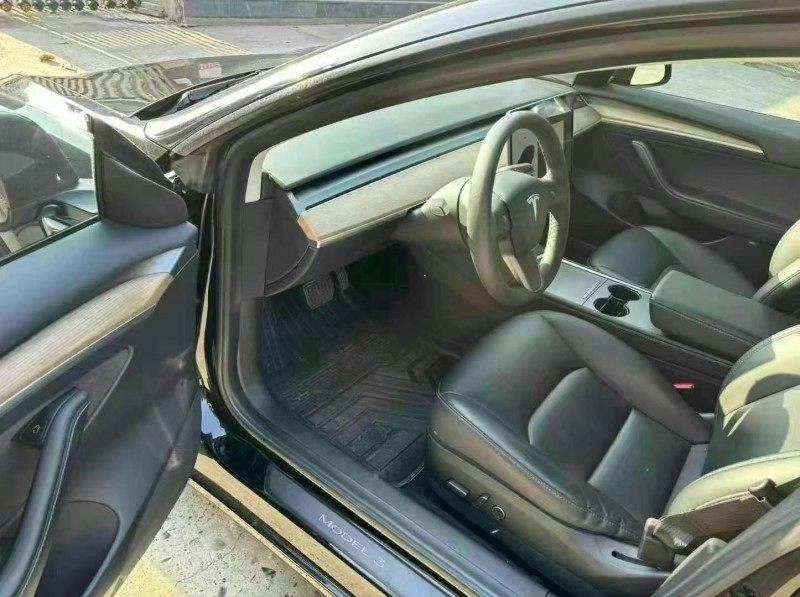 襄陽21年特斯拉MODEL 34