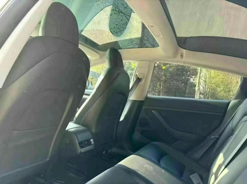 襄陽21年特斯拉MODEL 35